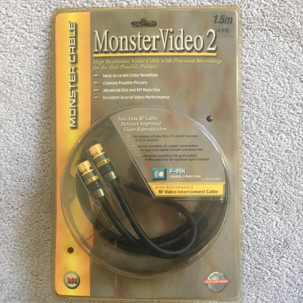 MONSTER Video 4.9 ft INTERCONNECT COMPONENT CABLE